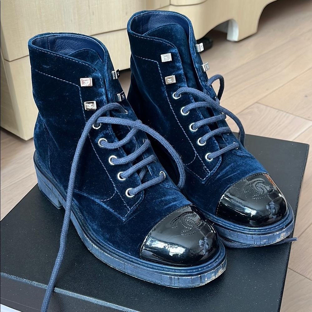 CHANEL Velvet Patent Calfskin Lace Up Combat Boots 37